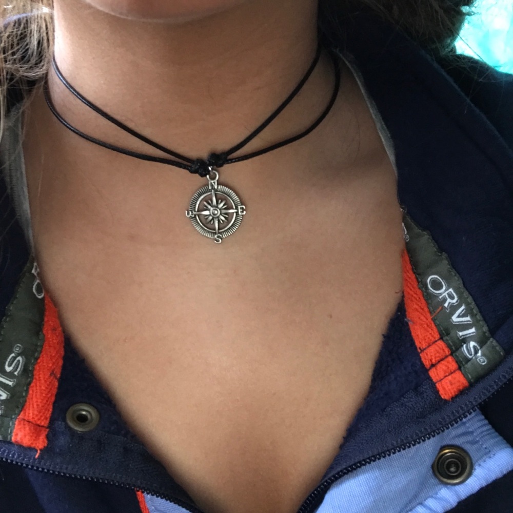 Compass Choker